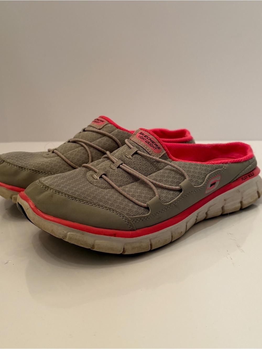 Skechers Slip-On Sneakers in Taupe with Pink Trim